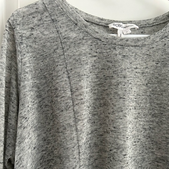 BCBG lightweight sweater - Picture 3 of 5